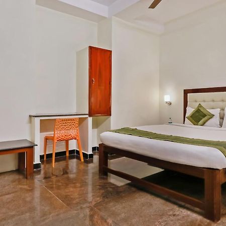 Itsy Hotels Prakasam Residency Pondicherry Exterior photo