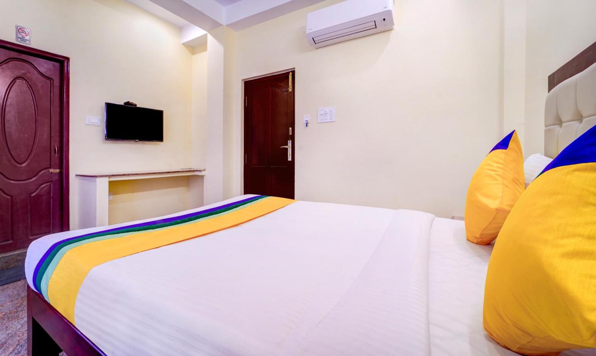 Itsy Hotels Prakasam Residency Pondicherry Exterior photo